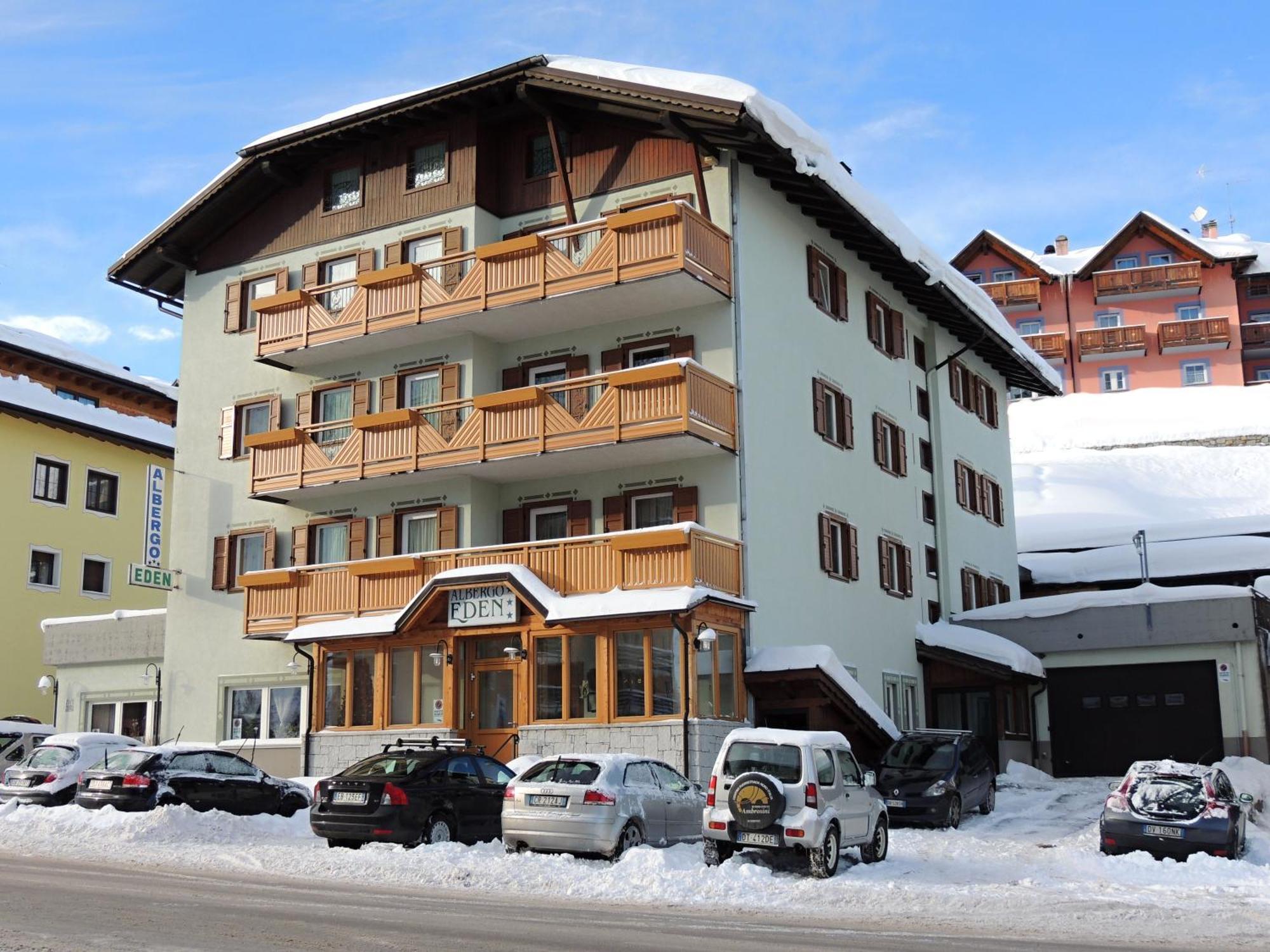 Albergo Eden ปัสโซเดลโตนาเล ภายนอก รูปภาพ