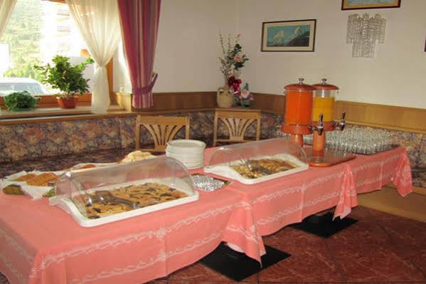 Albergo Eden ปัสโซเดลโตนาเล ภายนอก รูปภาพ
